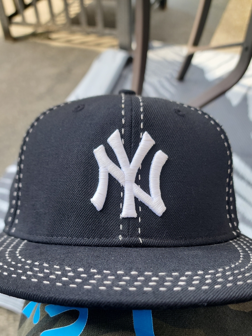 New Era 59Fifty Black NY Yankees Cap - White Stitch Accent Fitted 7 1/8 Hat